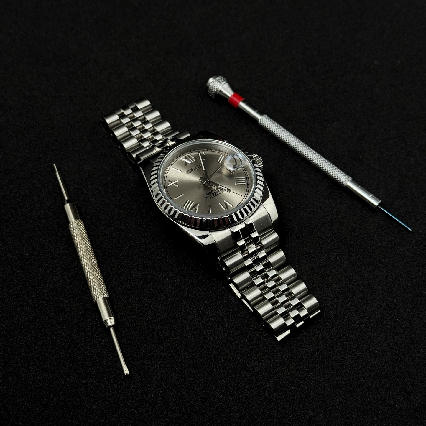 DATEJUST SILVER ROMAN - CUSTOM SEIKO NH35 AUTOMATIC WATCH