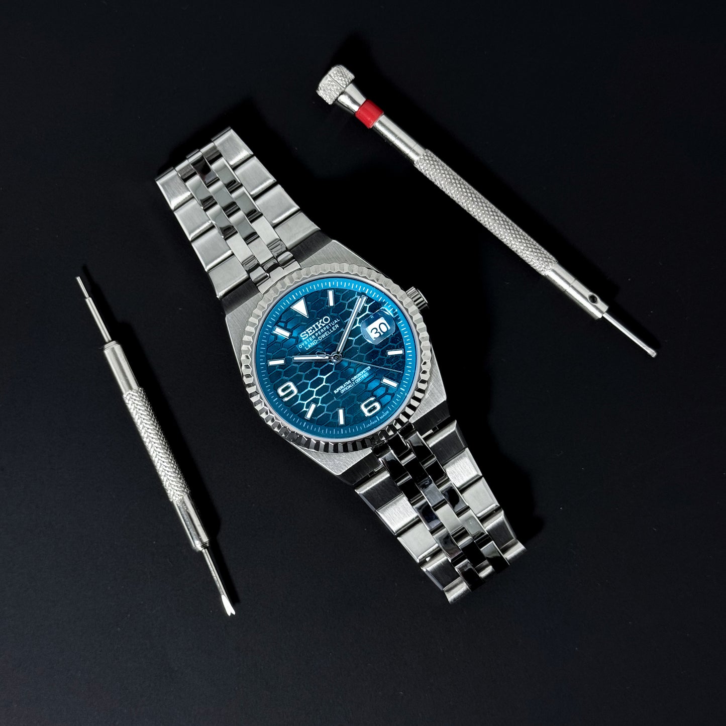LAND-DWELLER SKY BLUE - CUSTOM SEIKO NH35 AUTOMATIC WATCH