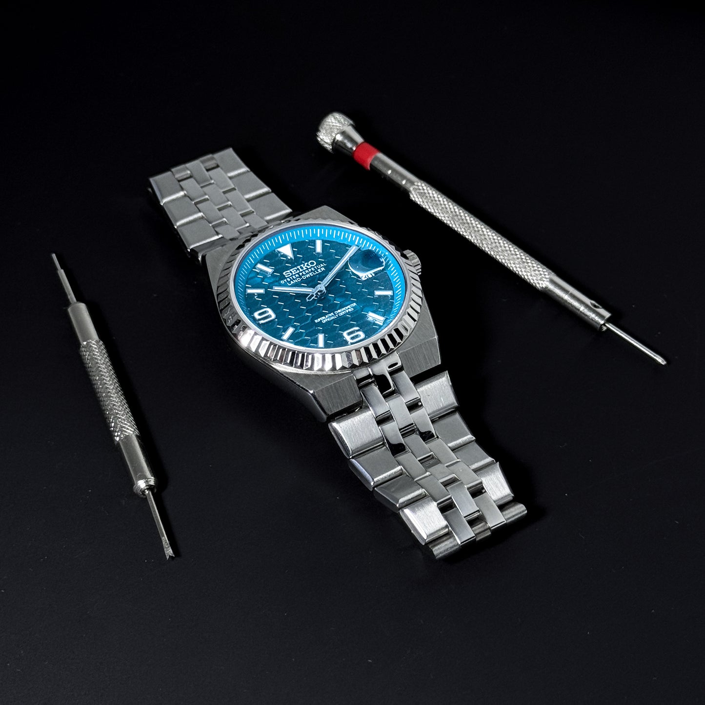 LAND-DWELLER SKY BLUE - CUSTOM SEIKO NH35 AUTOMATIC WATCH