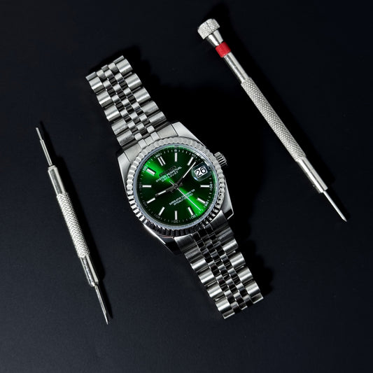 DATEJUST EMERALD GREEN LUME - CUSTOM SEIKO NH35 AUTOMATIC WATCH