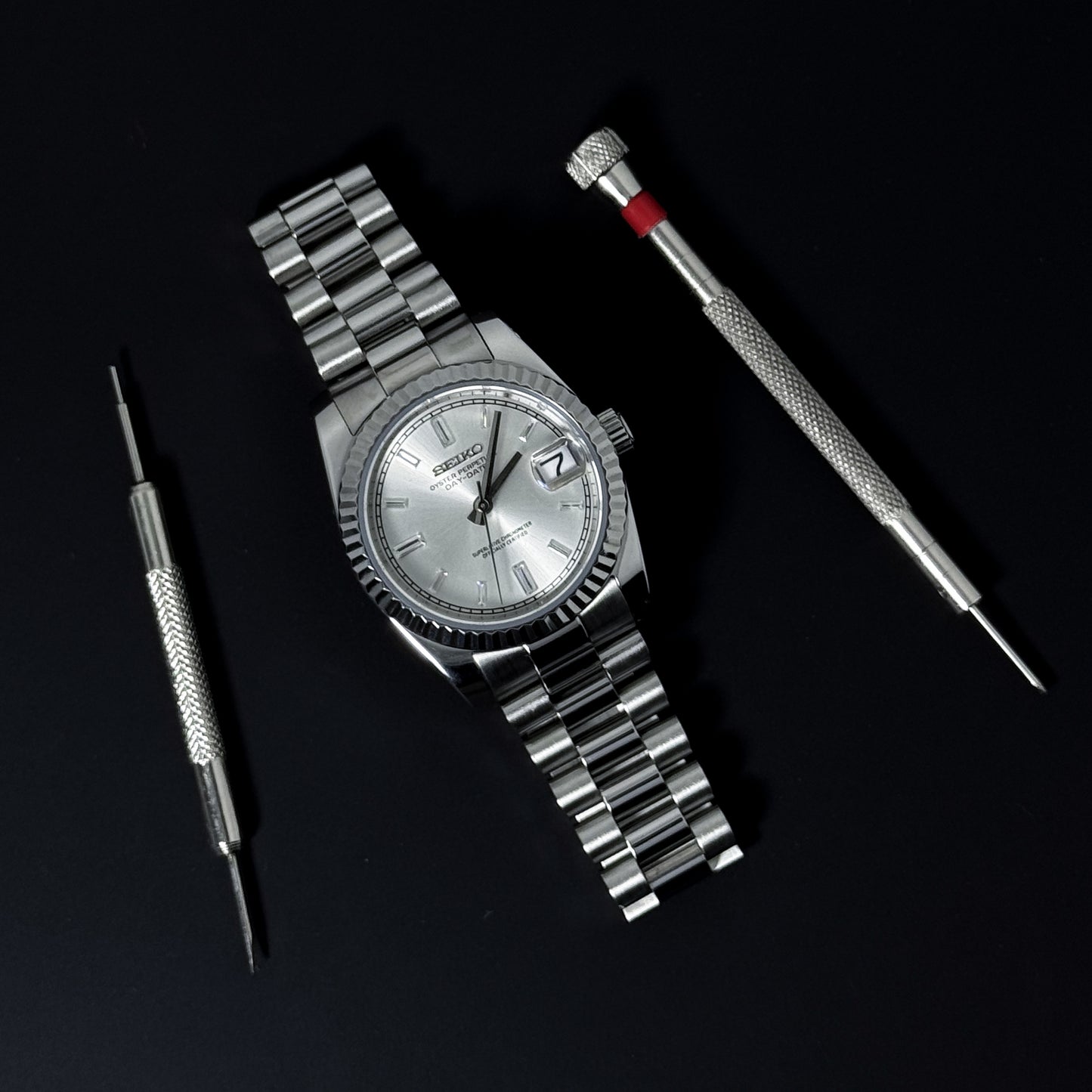 DATEJUST SILVER CRYSTALS - CUSTOM SEIKO NH35 AUTOMATIC WATCH