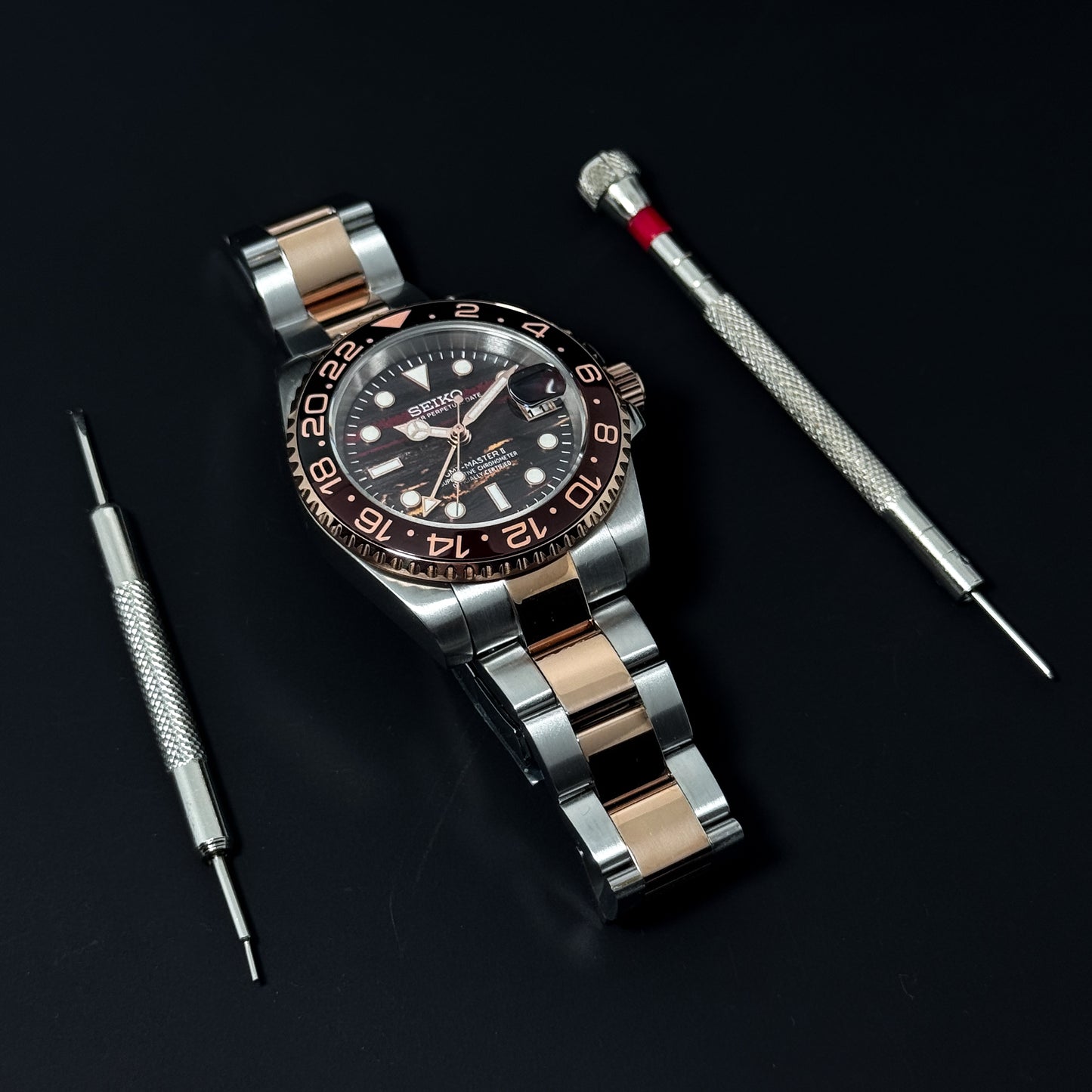 GMT-ROOTBEER TIGER IRON - CUSTOM SEIKO NH34 AUTOMATIC WATCH