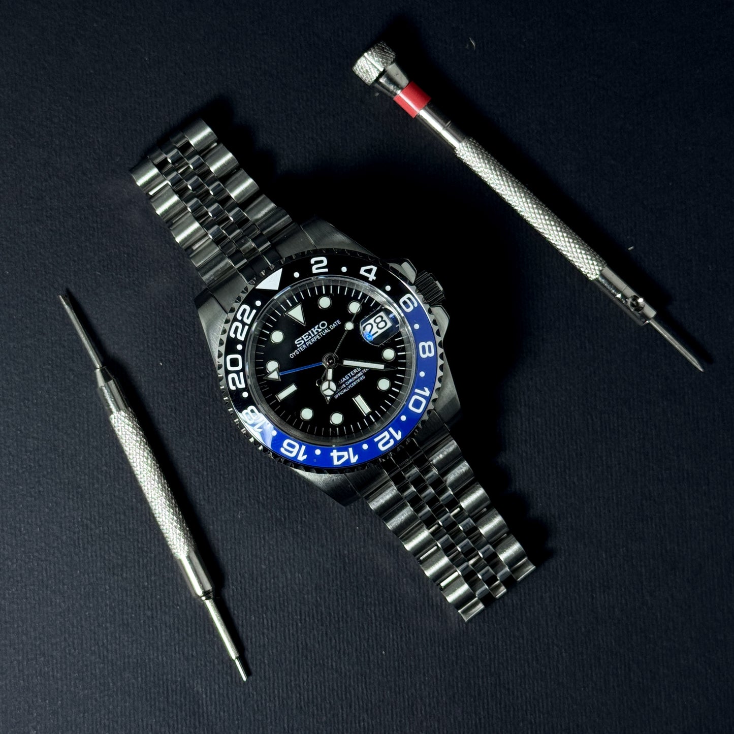 GMT- BATGIRL - CUSTOM SEIKO NH35 AUTOMATIC WATCH